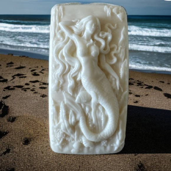 Mermaid Soap Bar- Handmade Soap - Goats Milk - Strawberry Pound Cake Scent - Picture 4 of 5